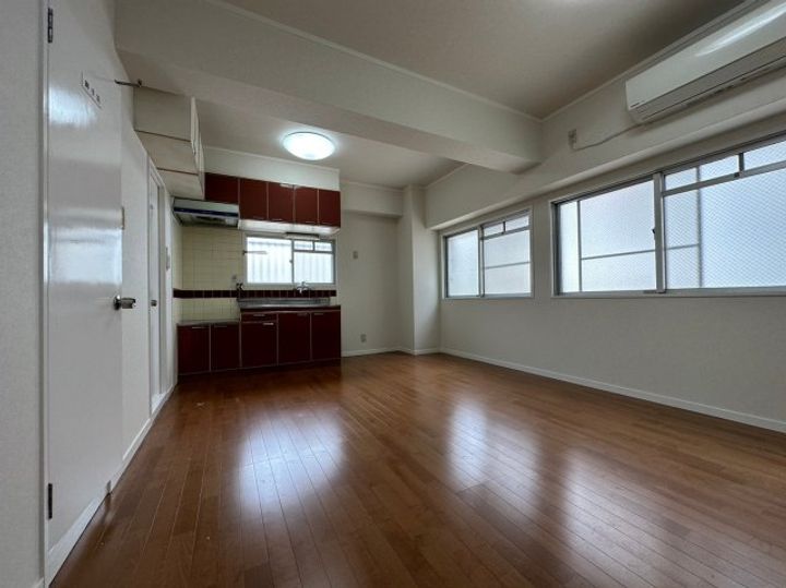 コースト須磨浦の居間