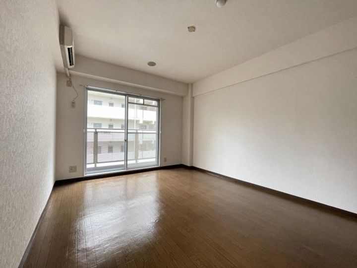 ヴィレッジゲートの居間