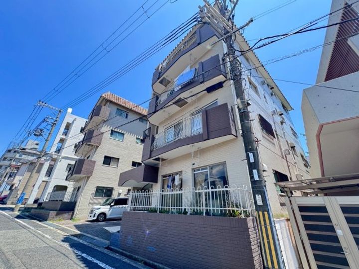 篠原南マンションの外観