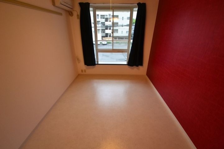 クイーンズコート西灘の内装