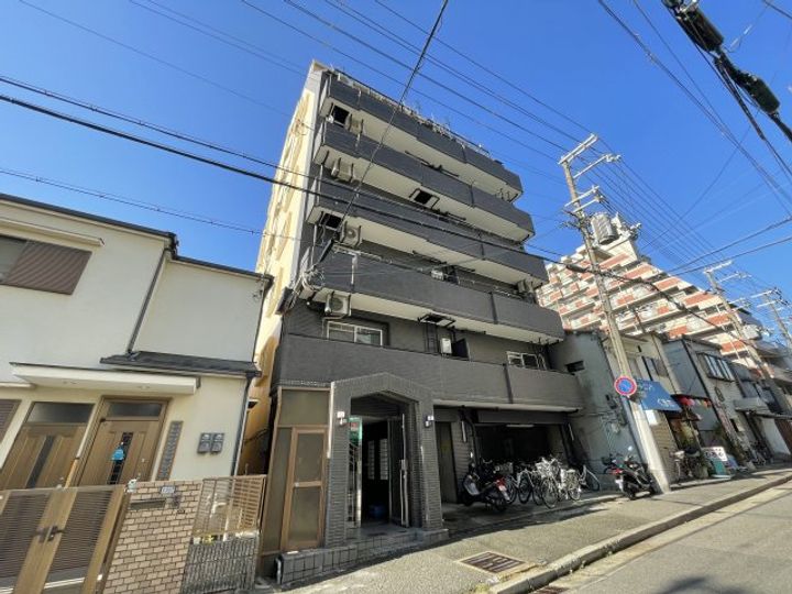 メゾンティファニーの外観