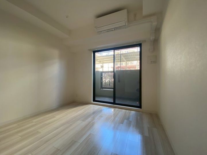 ファーストフィオーレ神戸湊町の内装