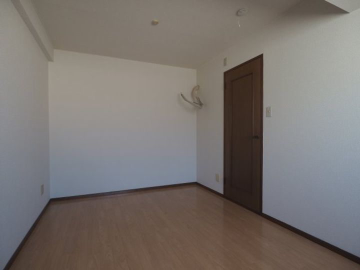 レジデンス本山の寝室