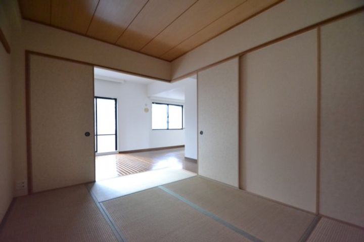 パーク・ハイム神戸熊内町の内装