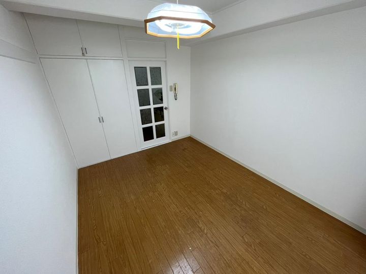 シャルマン湊川の内装