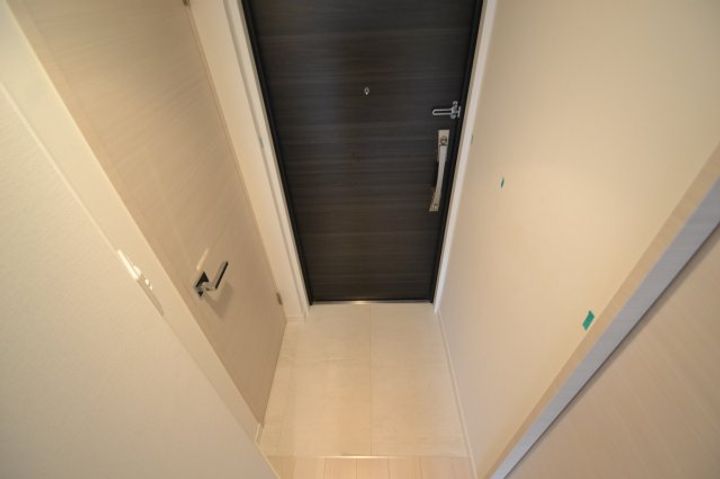 S-RESIDENCE神戸磯上通の玄関