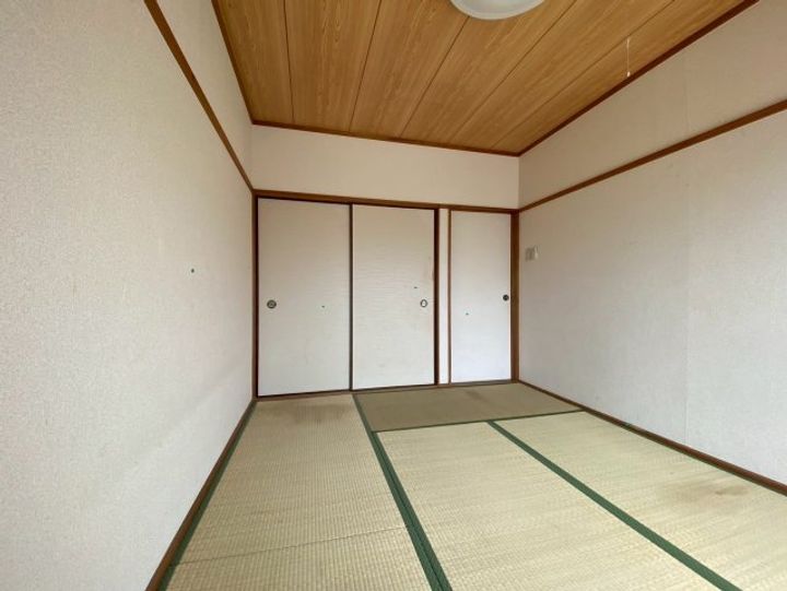 明泉寺ハイツの寝室