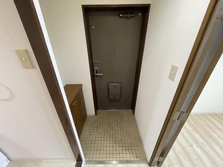 パシフィック神戸桜筋北館の玄関