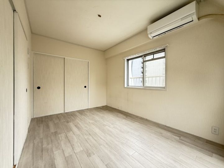 神戸サンクレバーの内装