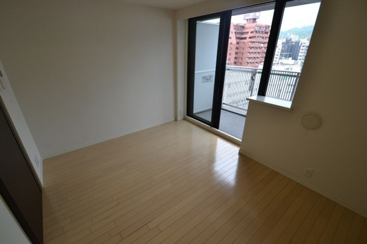 レジディア神戸元町の寝室
