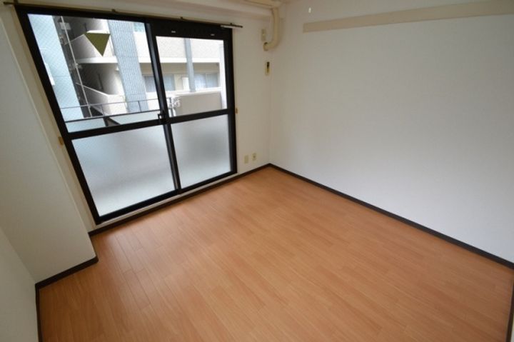 普茶マンションの内装