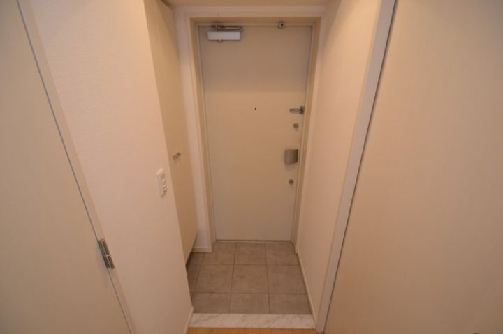 グレンパーク兵庫駅前の玄関