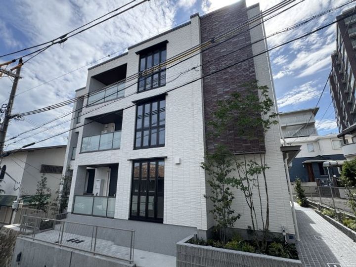 Avenir旭ヶ丘の外観