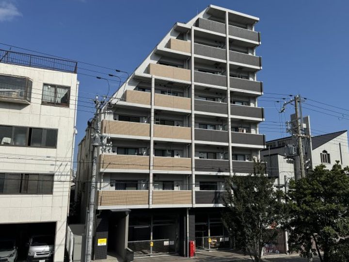 コスモリード神戸三宮の外観