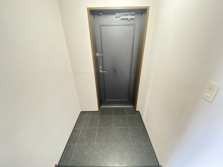 カウム芦屋の玄関