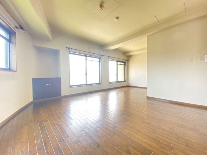 カウム芦屋の居間