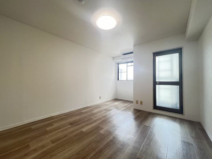 杉村ビルの内装