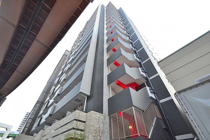 LAV神戸三宮の外観