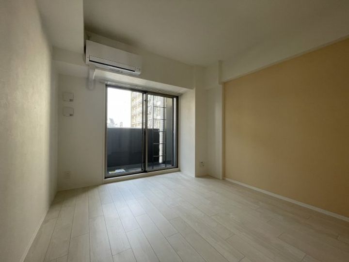 CRESTTAPP神戸湊町NOIRの内装