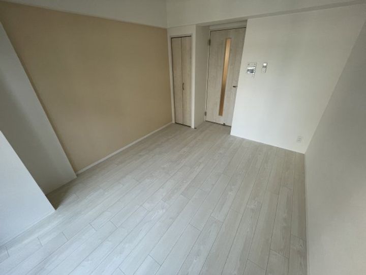 CRESTTAPP神戸湊町NOIRの内装