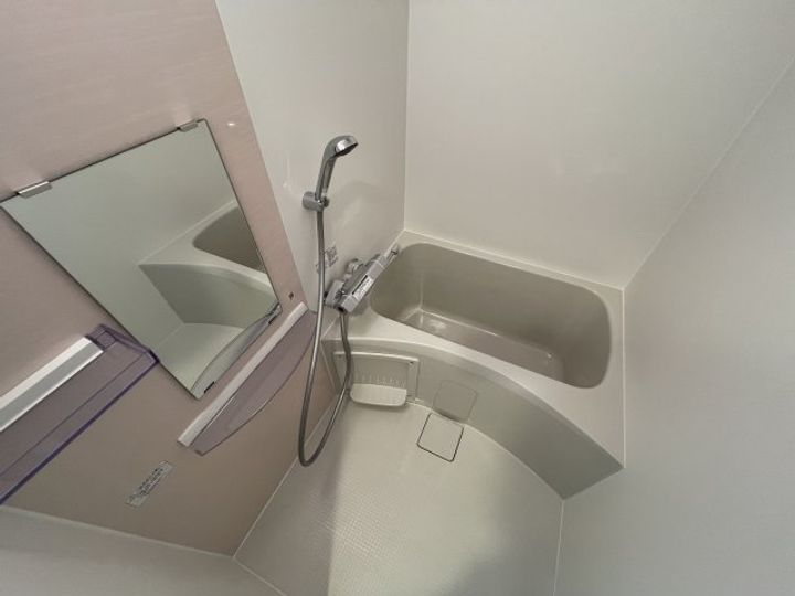 CRESTTAPP神戸湊町NOIRの風呂