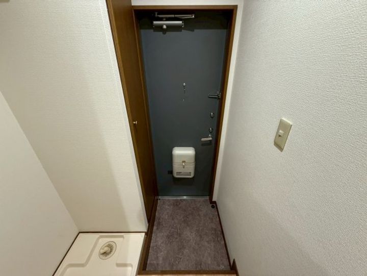コンフォートカナヤの玄関