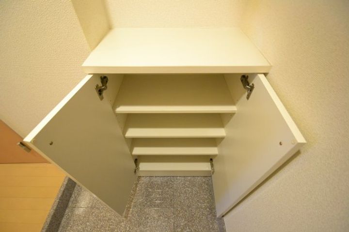 AXIS神戸みなと元町の玄関