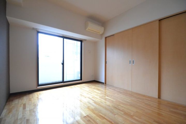 AXIS神戸みなと元町の内装