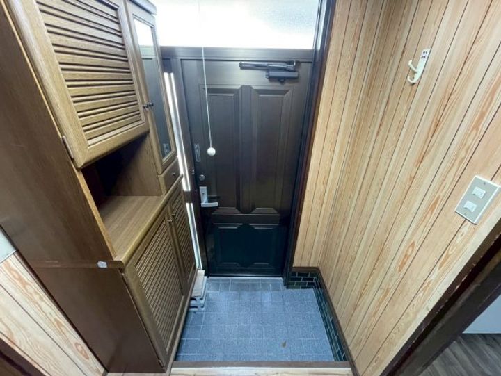 口ノ川貸家の玄関