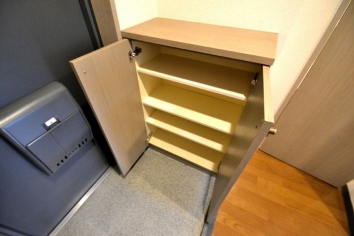ランドマークシティ神戸西元町の玄関