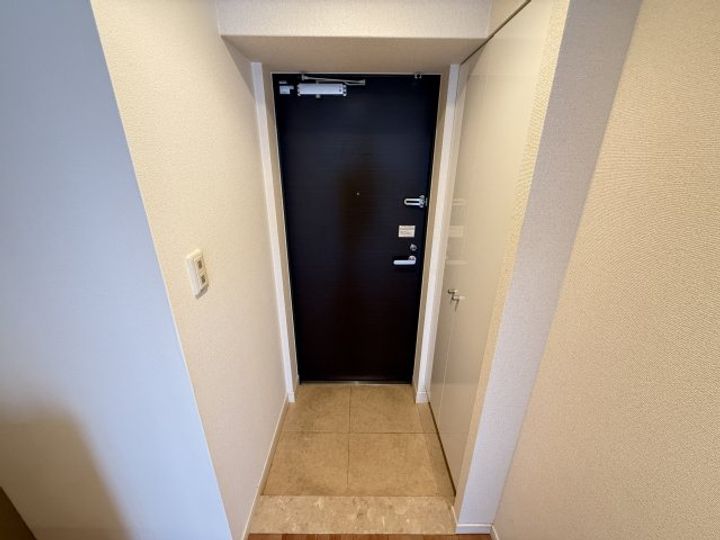 アーバングリーン兵庫ステーションフロントの玄関