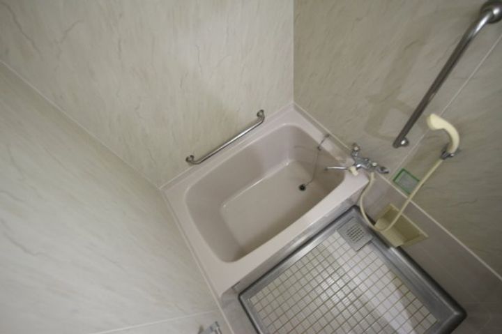 オーリッツコート甲南山手401の風呂
