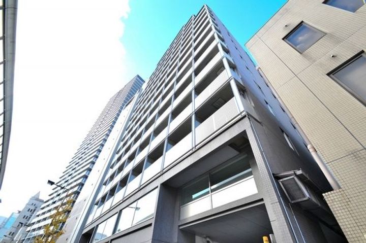 ノベラ海岸通の外観