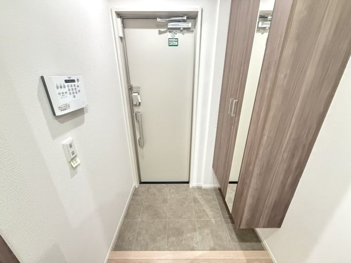 バレンティアの玄関