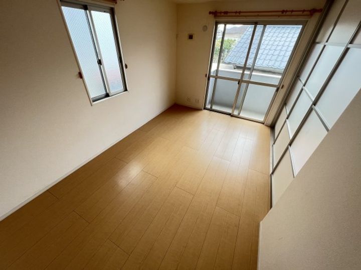 ソレーユ・コート A棟の居間
