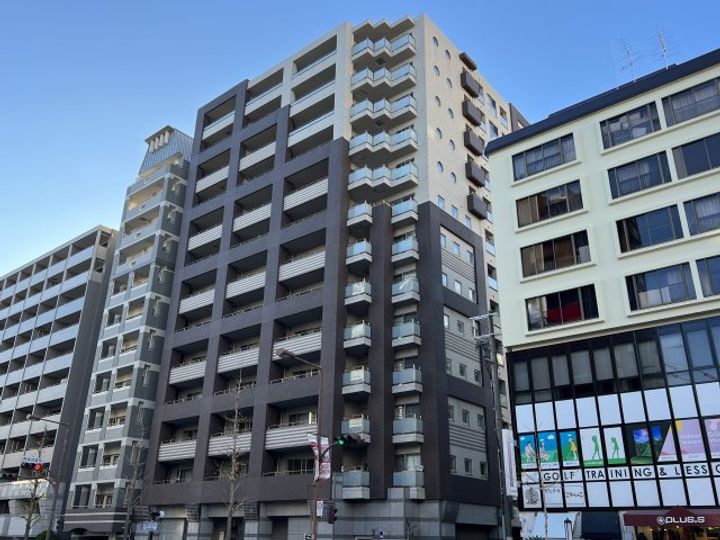 プレジール三ノ宮の外観