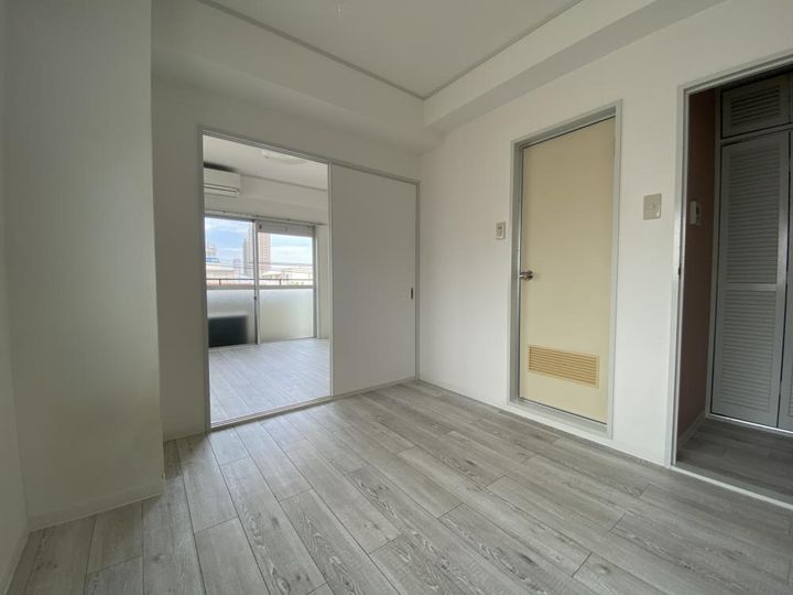 ル・パレ将軍の内装