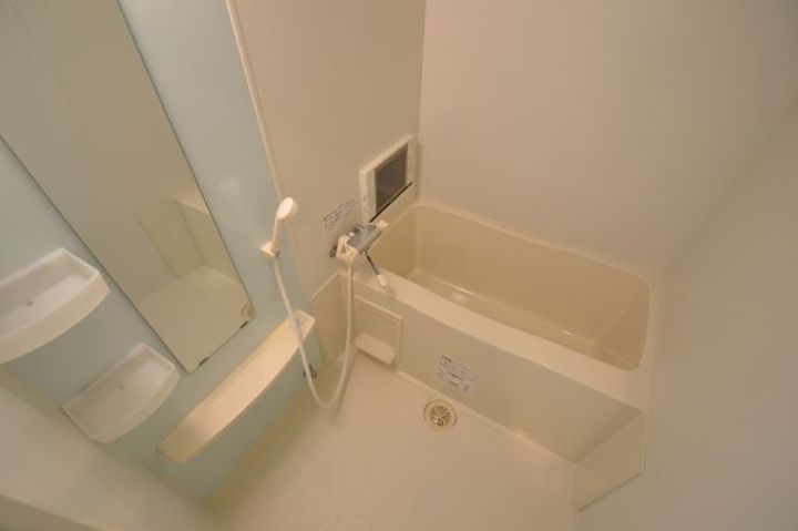 アドバンス三宮2ライズの風呂