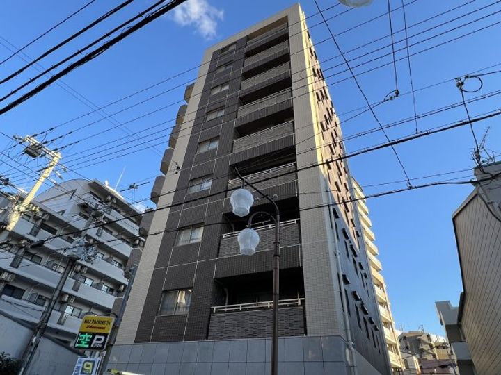 デルファーレ神戸三宮の外観
