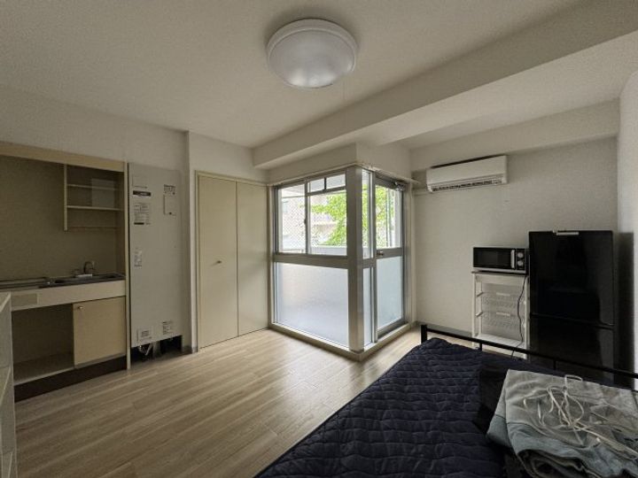 ヒルバレー妙法寺駅前の居間