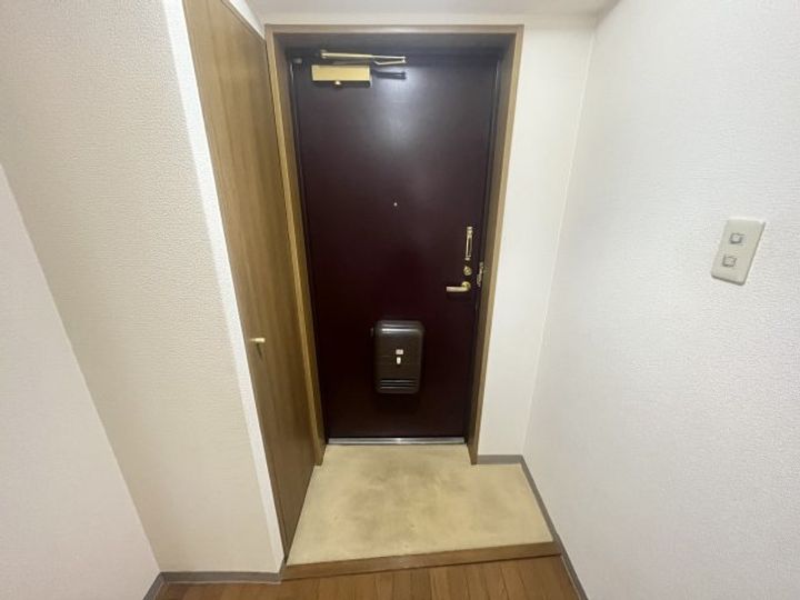 ウェルステイツの玄関