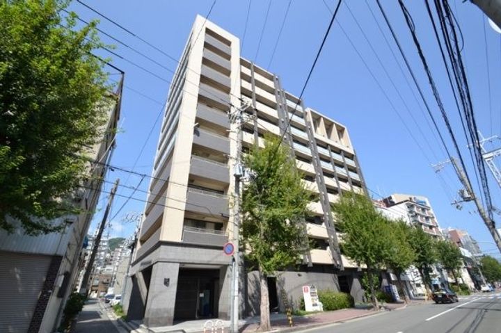 プレジール三ノ宮3の外観