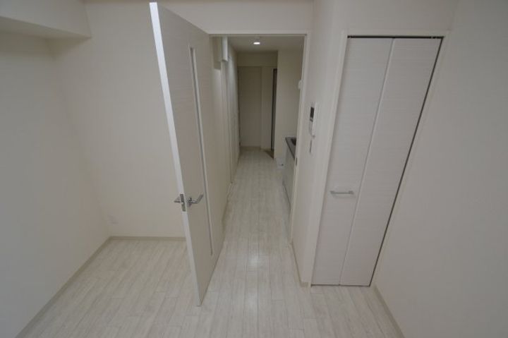 U-ro湊川公園前の内装