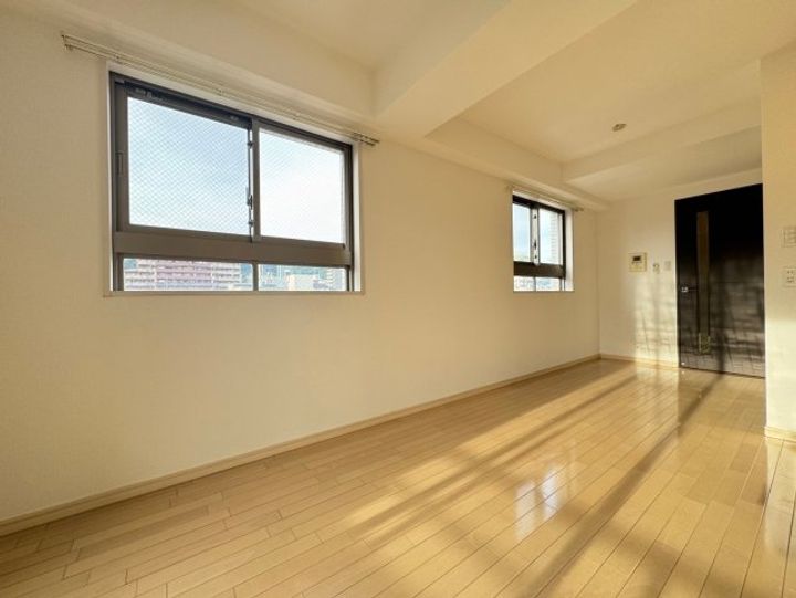 サムティ三宮レガニールの寝室