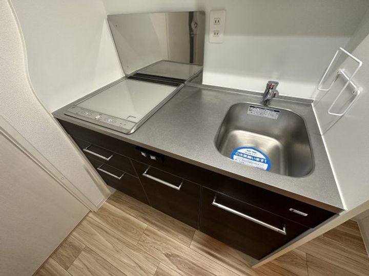 セレニテ神戸元町クレアのキッチン