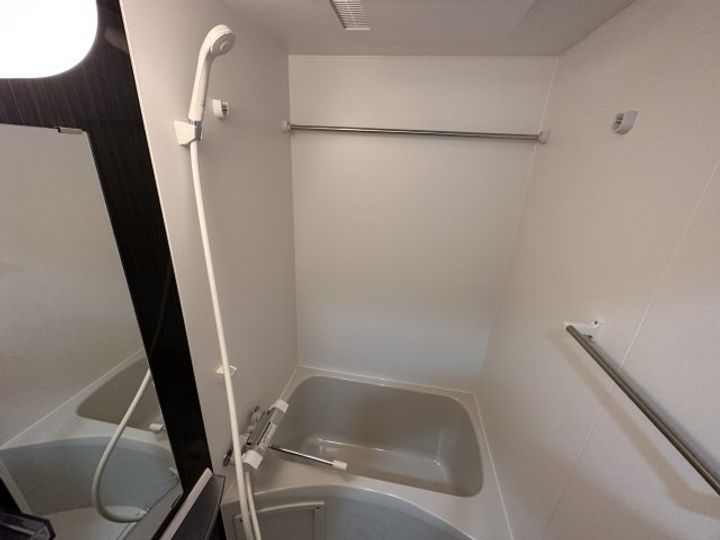 セレニテ神戸元町クレアの風呂