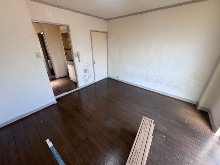 中田マンションの内装