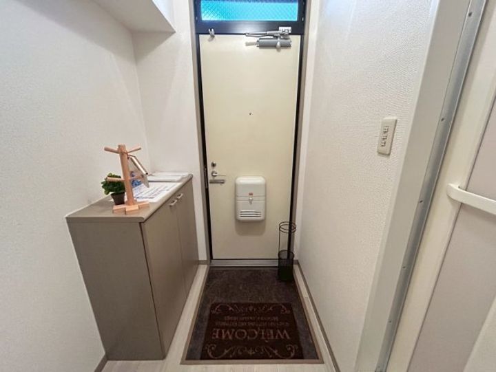 トゥインクル谷上の玄関