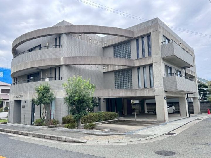 アークパレス誠の外観