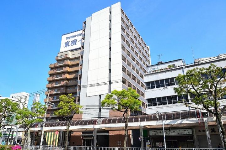 ラ・ウェゾン湊川公園の外観